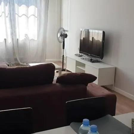 Klimatyczny Z Balkonem W Samym Centrum Wrocławia - W6 *