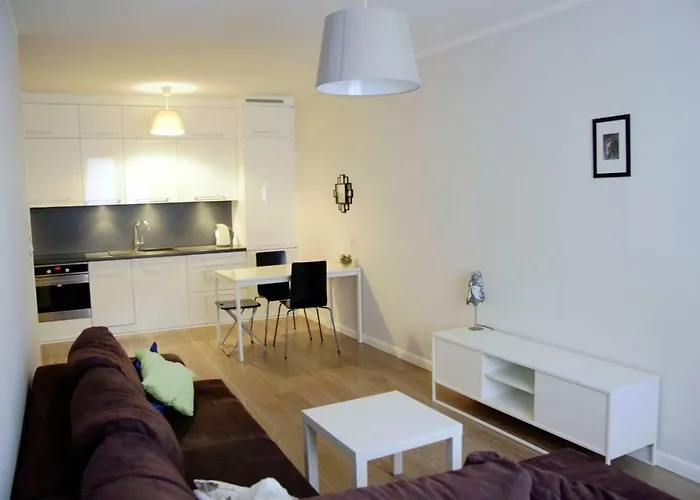 Klimatyczny Z Balkonem W Samym Centrum Wroclawia - W6 *